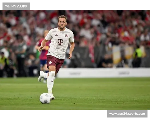 格纳布里盛赞凯恩全面能力,称其作用远超进球 格纳布里盛赞凯恩全面能力,称其作用远超进球